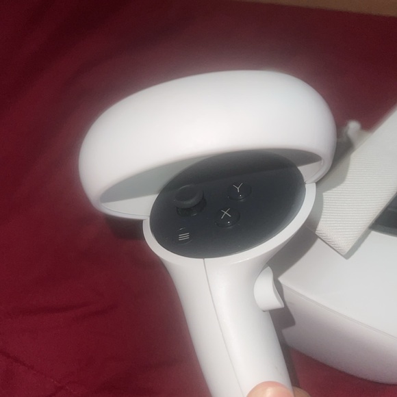 Oculus Quest 2 (games included) - Picture 4 of 4
